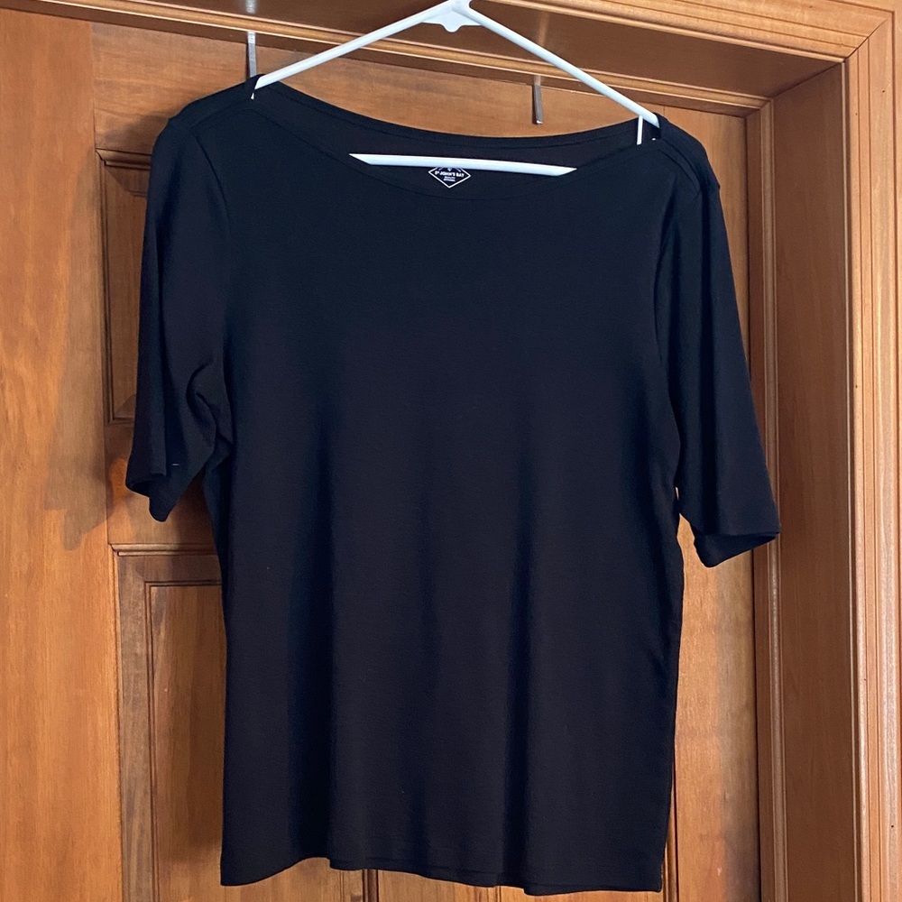 St. John's Bay Black Short Sleeve Top